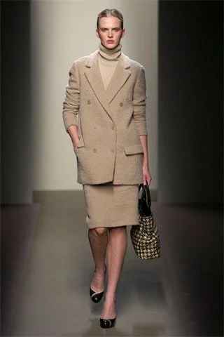 Look 16
